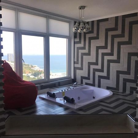 M&P Vip Appartments In Arkadia Odessa Ngoại thất bức ảnh