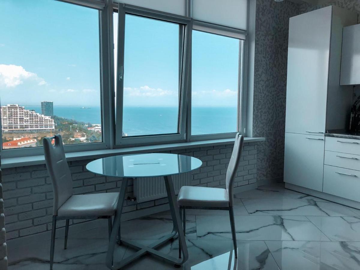 M&P Vip Appartments In Arkadia Odessa Ngoại thất bức ảnh