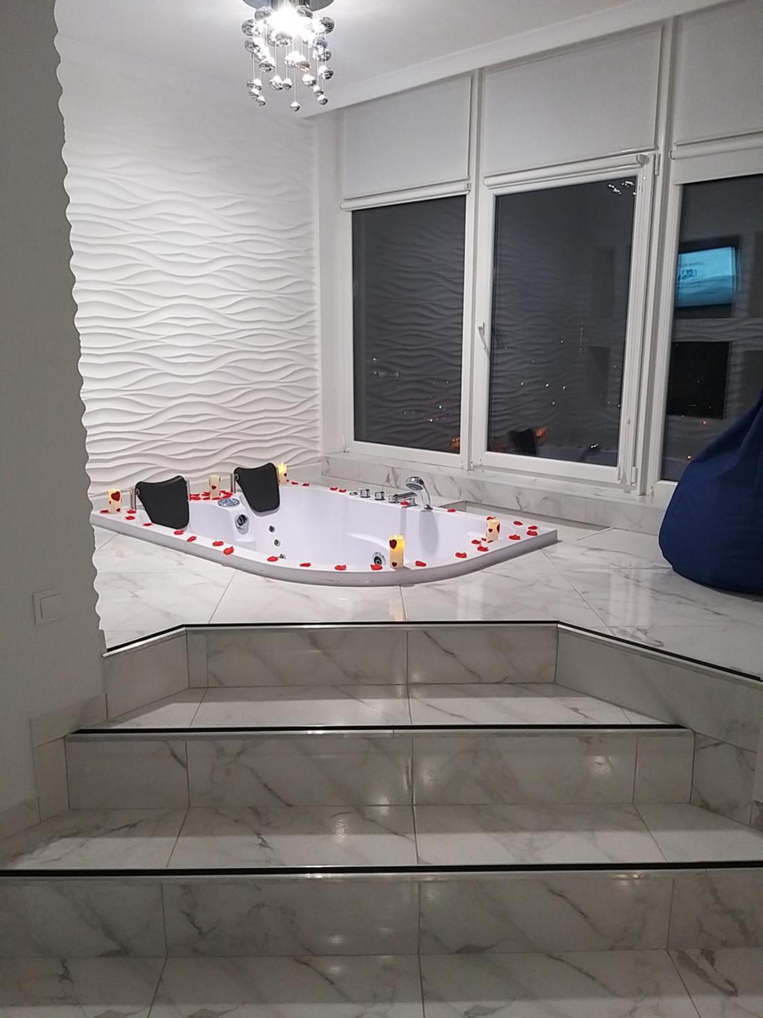 M&P Vip Appartments In Arkadia Odessa Phòng bức ảnh