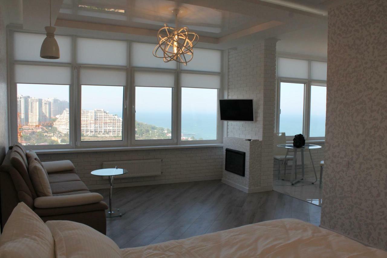 M&P Vip Appartments In Arkadia Odessa Ngoại thất bức ảnh
