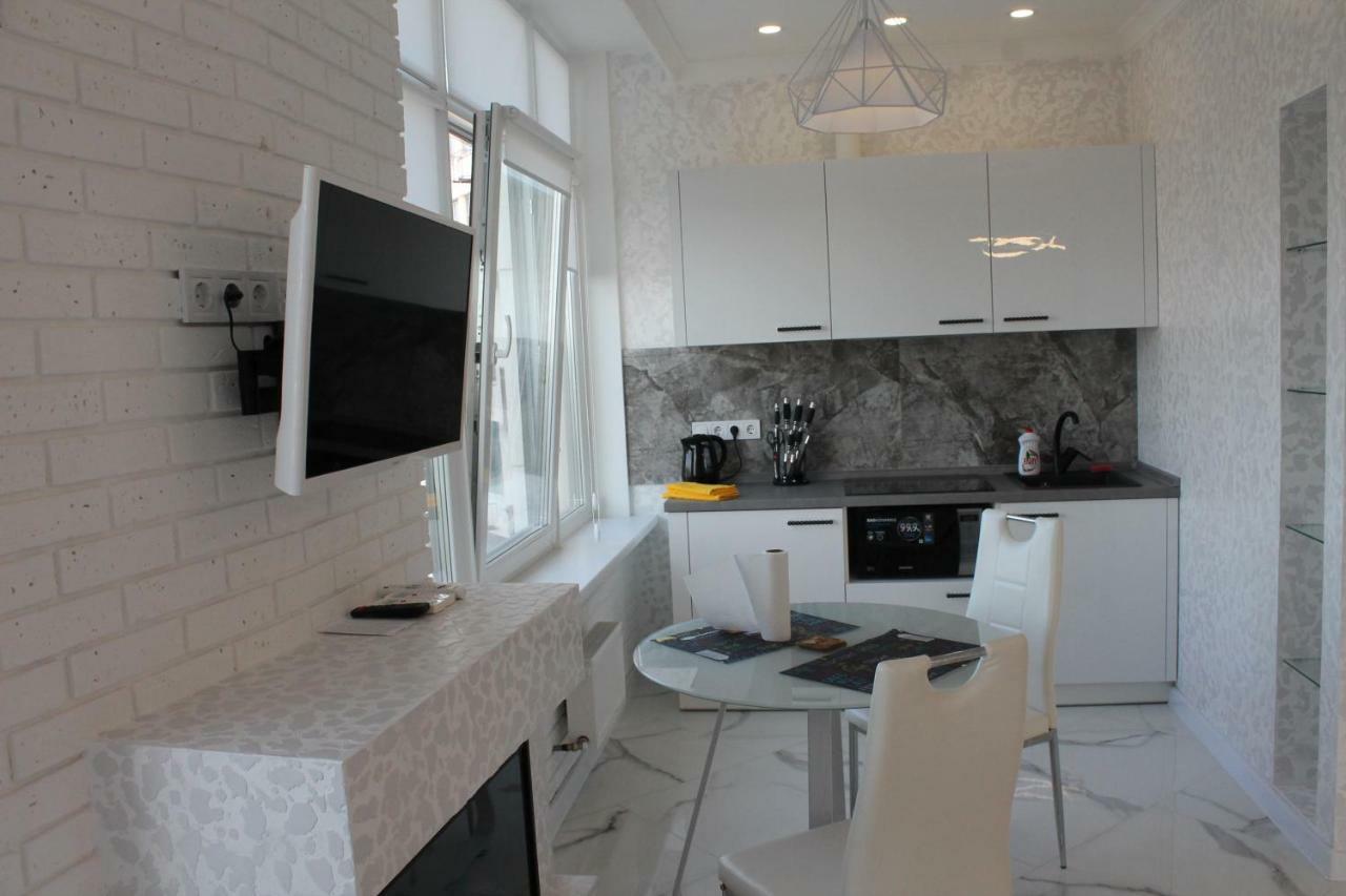 M&P Vip Appartments In Arkadia Odessa Ngoại thất bức ảnh