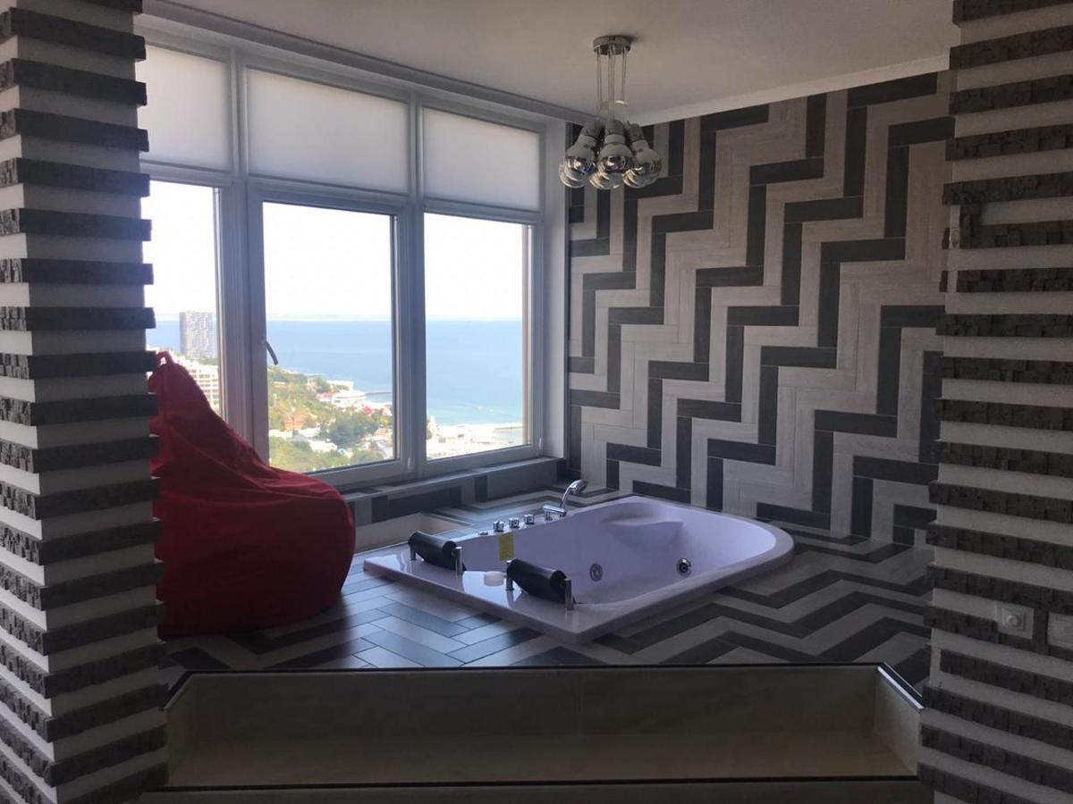 M&P Vip Appartments In Arkadia Odessa Ngoại thất bức ảnh