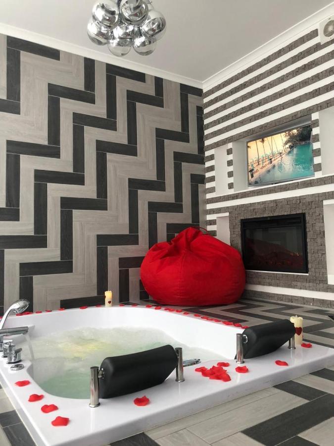 M&P Vip Appartments In Arkadia Odessa Ngoại thất bức ảnh