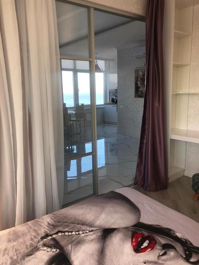 M&P Vip Appartments In Arkadia Odessa Ngoại thất bức ảnh
